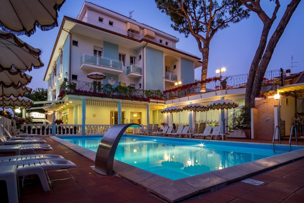 Hotel Villa Dei Fiori - Sul Mare Con Piscina Viserbella di Rimini Exterior foto